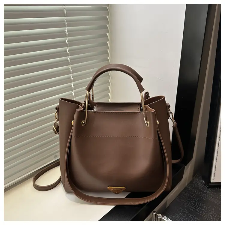 Women's 2025 Spring New Tote Bags Brown White Black — feature 39