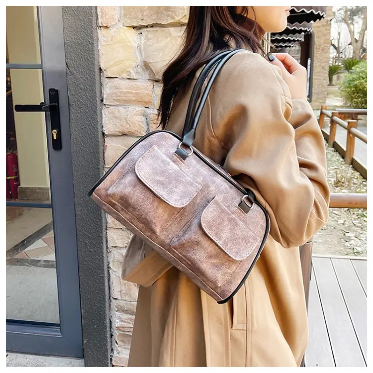 Large Capacity Cross-border Leather Shoulder Bag — feature 10