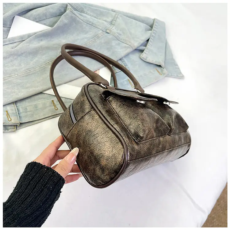 Large Capacity Cross-border Leather Shoulder Bag — feature 24