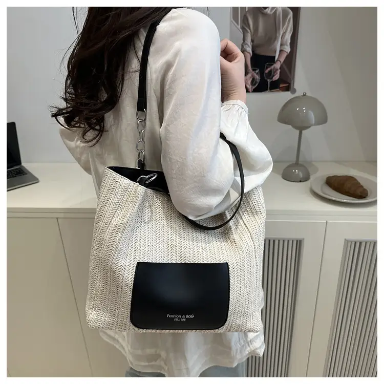 Women Woven Straw Shoulder Bag Beige Pink 2025 — feature 19