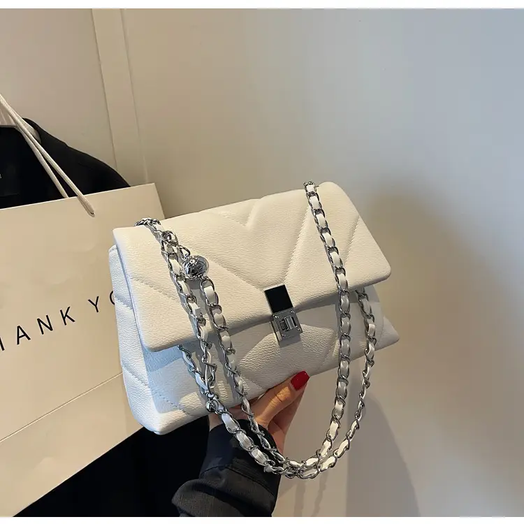Black Chain Shoulder Bag for Women 2025 — feature 24