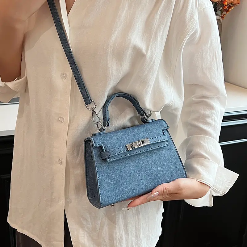 Vintage Grey Textured Kelly Shoulder Bag for Women 2026 - Image 7