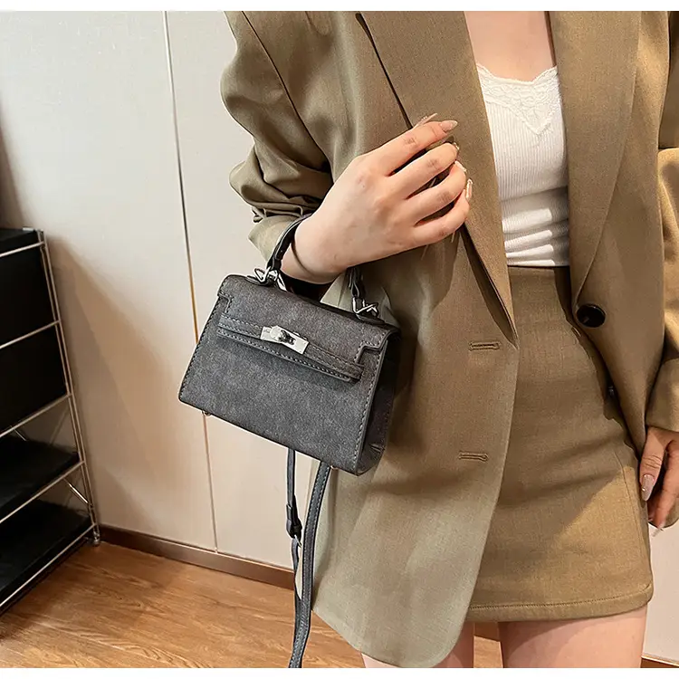 Vintage Grey Textured Kelly Shoulder Bag for Women 2026 — feature 18