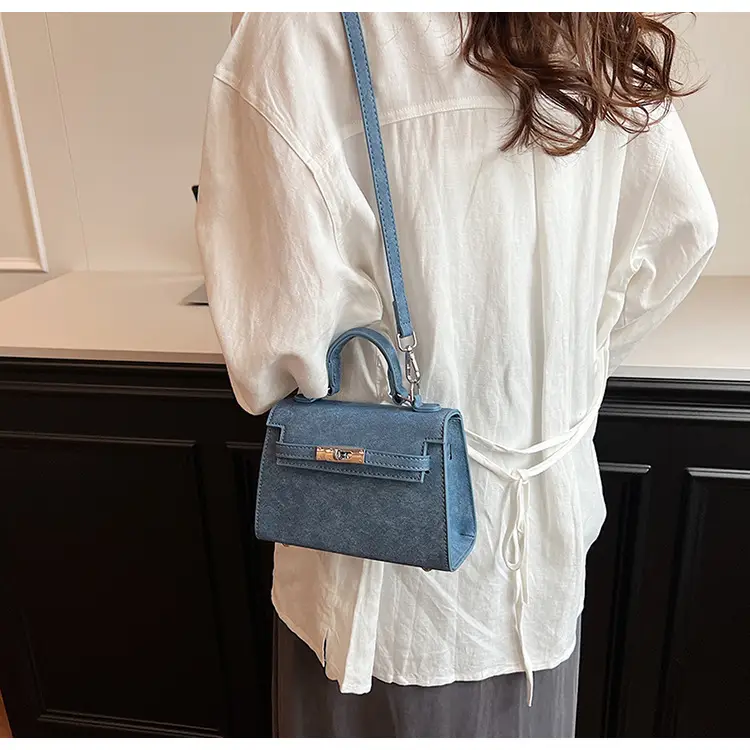 Vintage Grey Textured Kelly Shoulder Bag for Women 2026 - Image 2