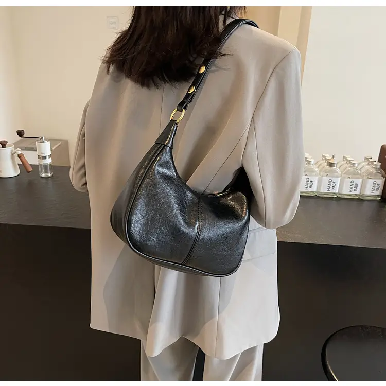 Brown Leather Crossbody Bag for Women 2026 — feature 18