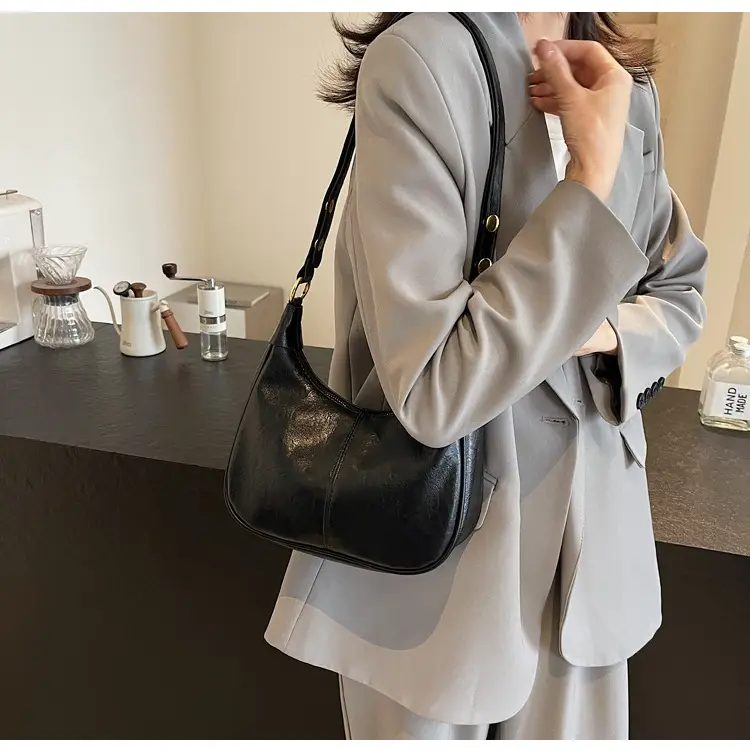 Brown Leather Crossbody Bag for Women 2026 — feature 19