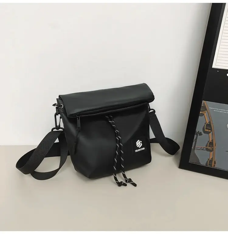 Black Crossbody Bag for Women Men Casual 2026 — feature 15