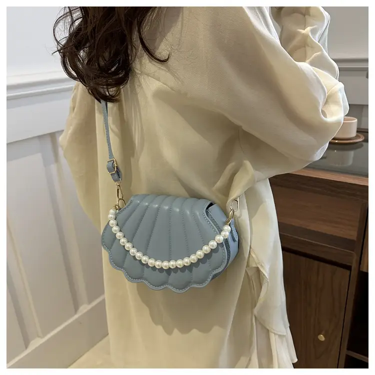 2024 Black Pearl Pearl Shell Shoulder Bag — feature 14
