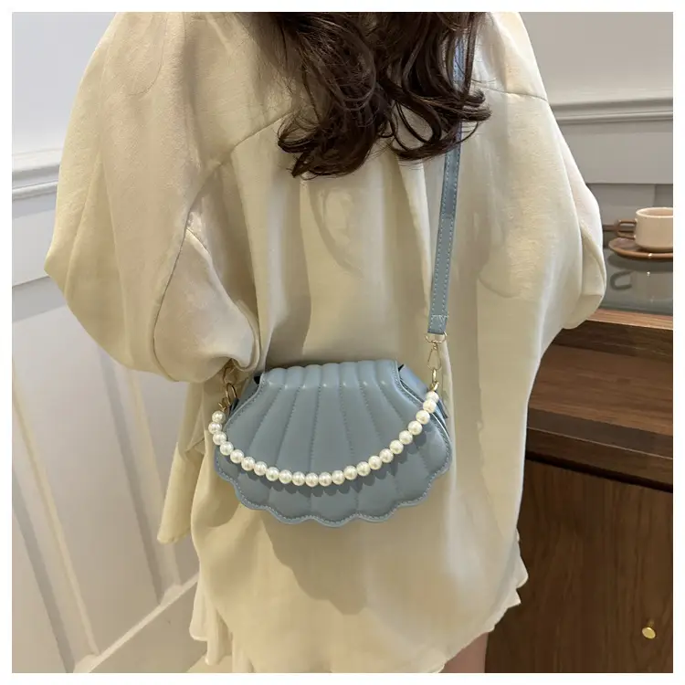 2024 Black Pearl Pearl Shell Shoulder Bag — feature 15