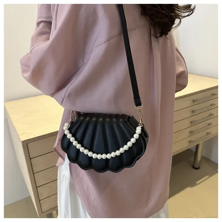 2024 Black Pearl Pearl Shell Shoulder Bag — feature 19