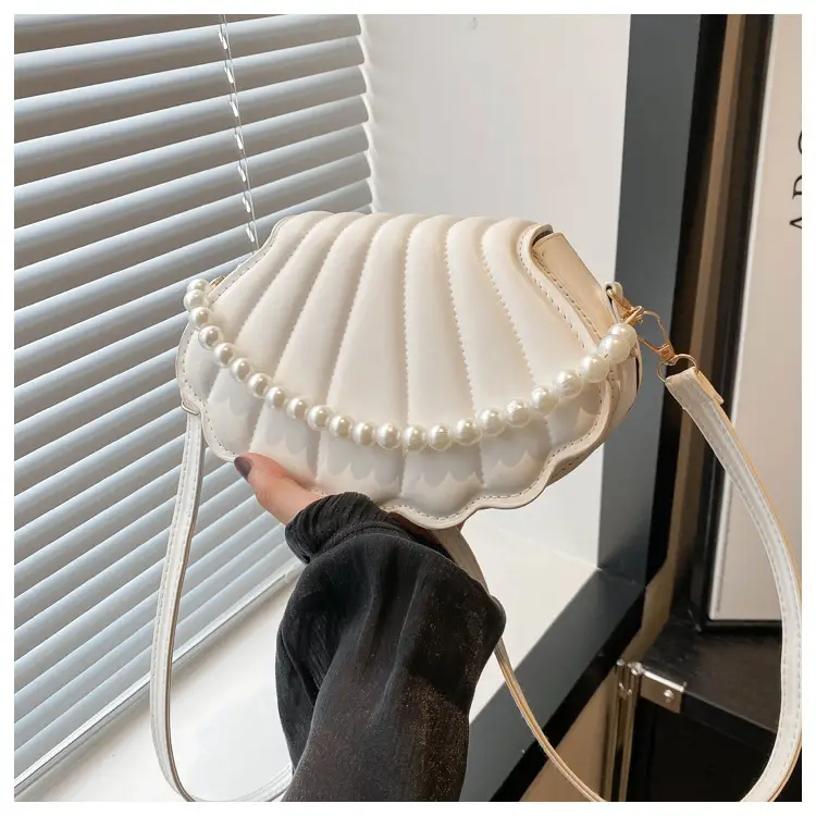 2024 Black Pearl Pearl Shell Shoulder Bag — feature 20