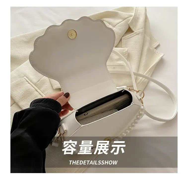 2024 Black Pearl Pearl Shell Shoulder Bag — feature 6