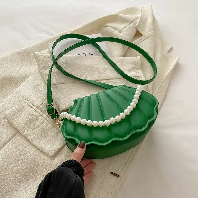 2024 Black Pearl Pearl Shell Shoulder Bag