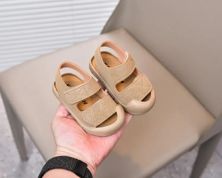 White Anti-Collision Toddler Sandals with Soft Sole — feature 14