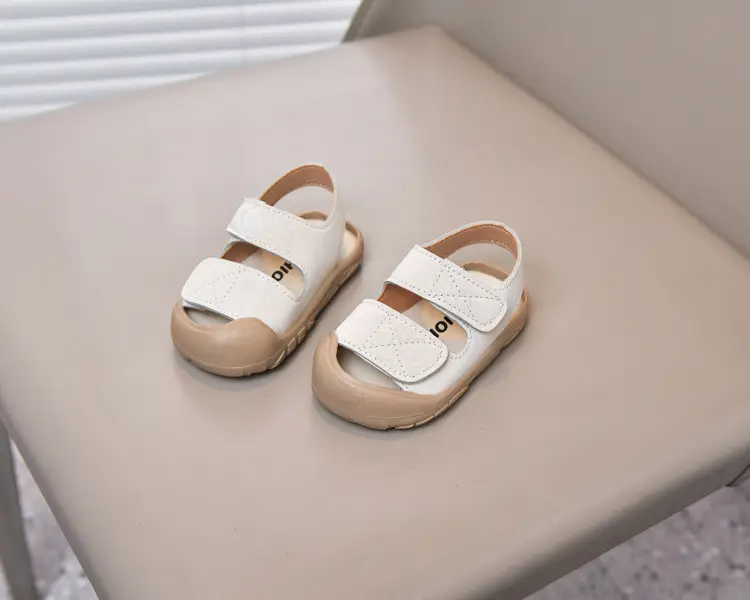 White Anti-Collision Toddler Sandals with Soft Sole — feature 15