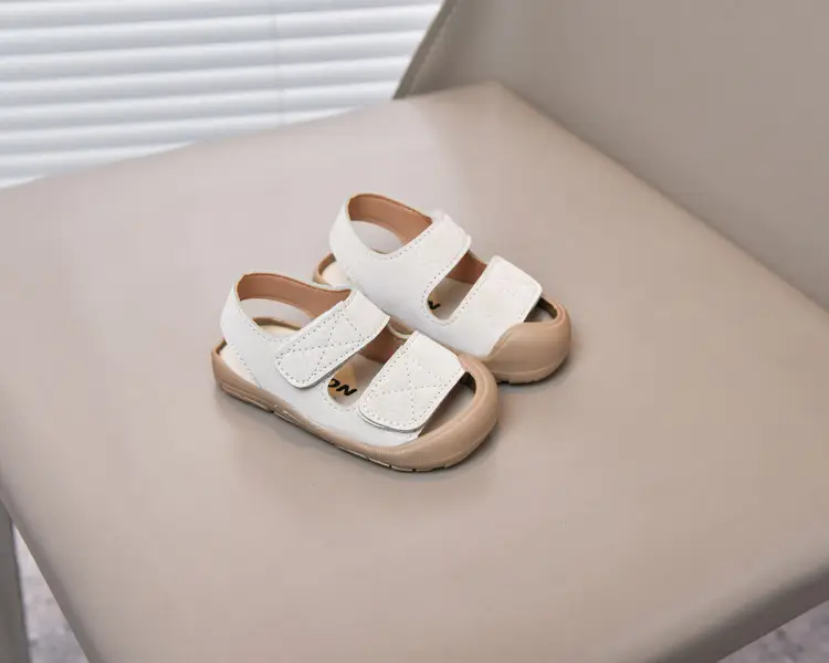 White Anti-Collision Toddler Sandals with Soft Sole — feature 16