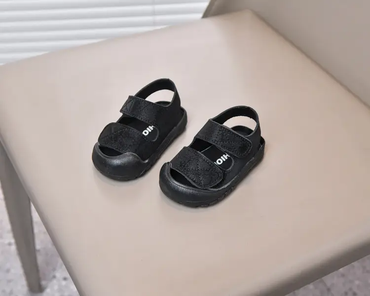 White Anti-Collision Toddler Sandals with Soft Sole — feature 5
