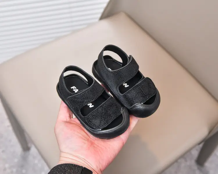 White Anti-Collision Toddler Sandals with Soft Sole — feature 6