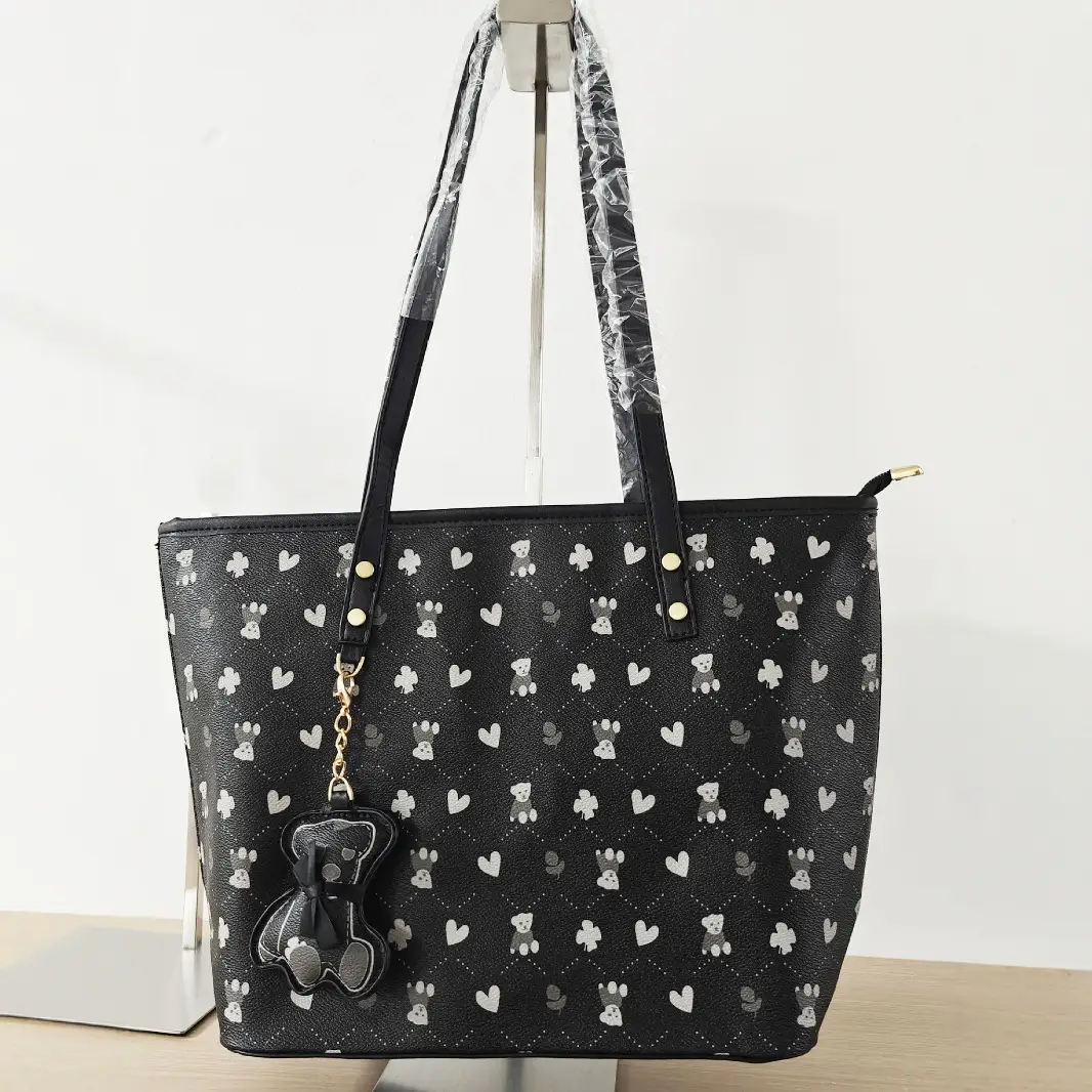Women's Heart Print Shoulder Bag Large Capacity