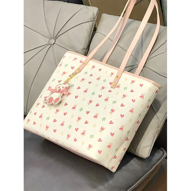 Women's Heart Print Shoulder Bag Large Capacity — feature 5