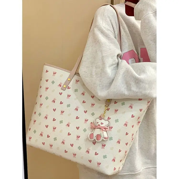 Women's Heart Print Shoulder Bag Large Capacity — feature 7