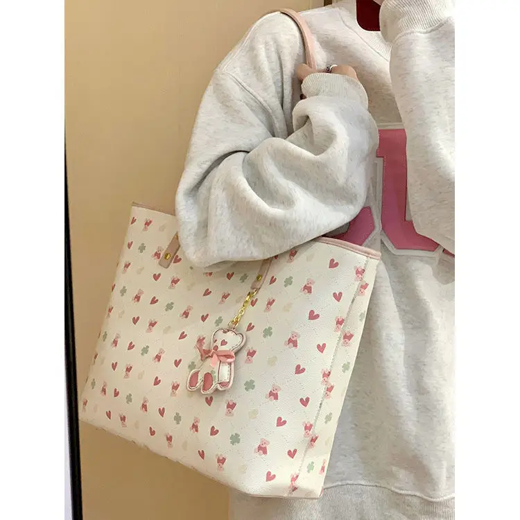 Women's Heart Print Shoulder Bag Large Capacity — feature 8