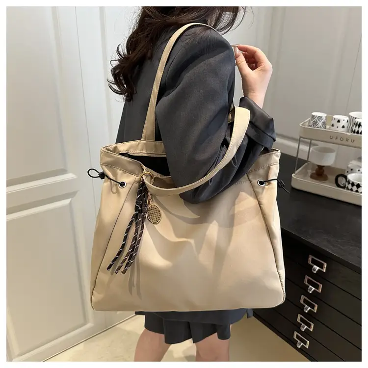 Large Capacity Olive Green Shoulder Tote Bag — feature 11