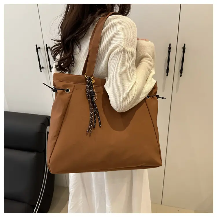 Large Capacity Olive Green Shoulder Tote Bag — feature 13