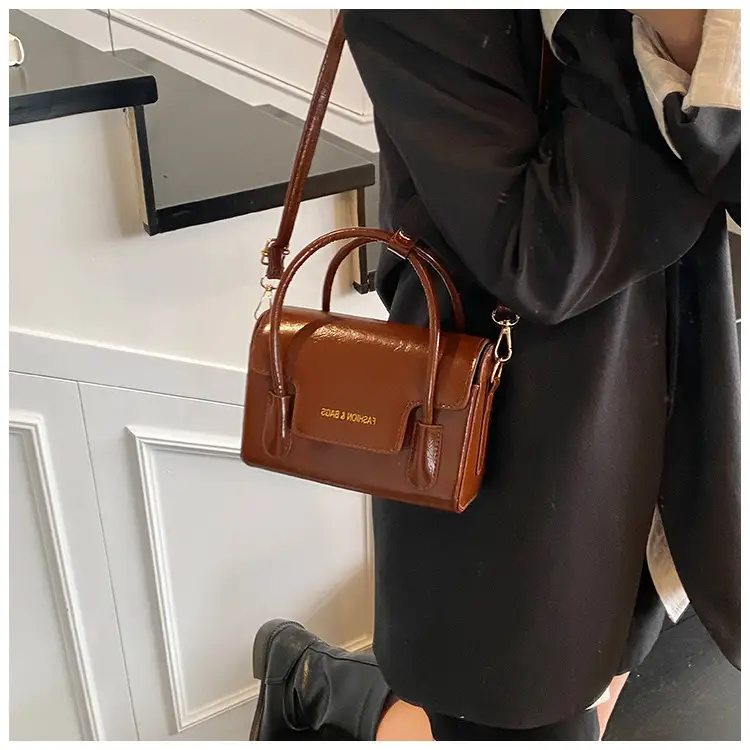 Red 10-Shoulder Crossbody Bag for Women — feature 15