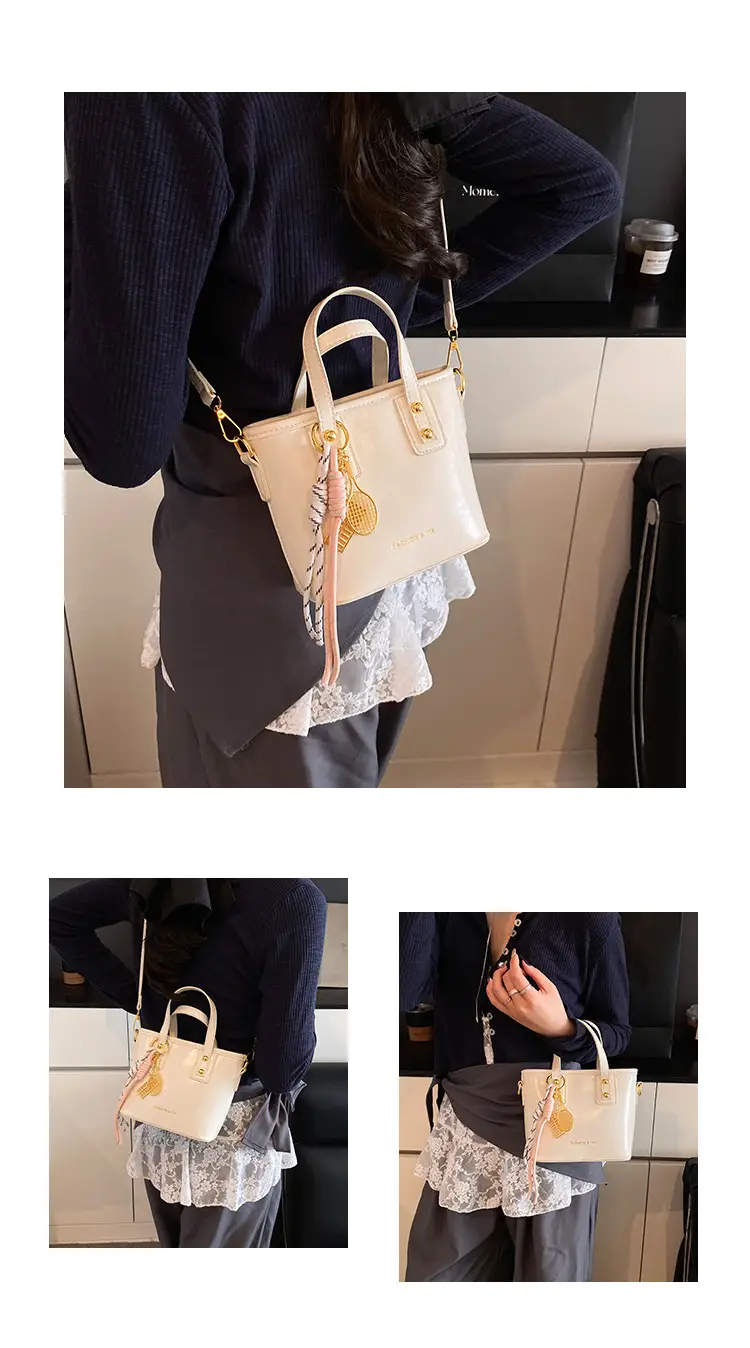 Women's White Leather Shoulder Bag with Gold Chain — feature 12