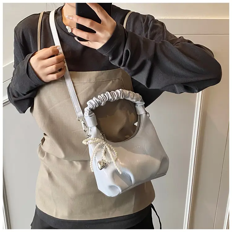 White Elastic Handle Shoulder Bag 2026 New Model — feature 12