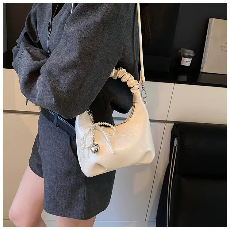 White Elastic Handle Shoulder Bag 2026 New Model — feature 25
