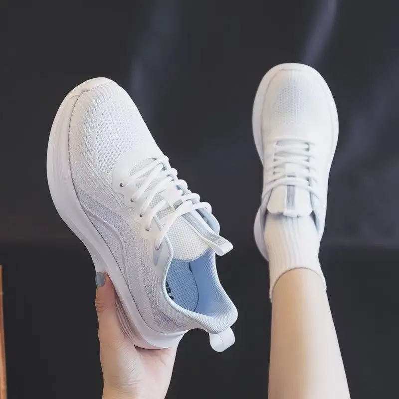 Sports Shoes, New Cross-Border Models, Fly-Woven Mesh, Lightweight, Breathable Running Shoes, Fashionable and Trendy, Soft-Soled, Comfortable Outdoor Women's Shoes - Image 6