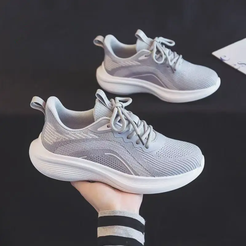 Sports Shoes, New Cross-Border Models, Fly-Woven Mesh, Lightweight, Breathable Running Shoes, Fashionable and Trendy, Soft-Soled, Comfortable Outdoor Women's Shoes - Image 3