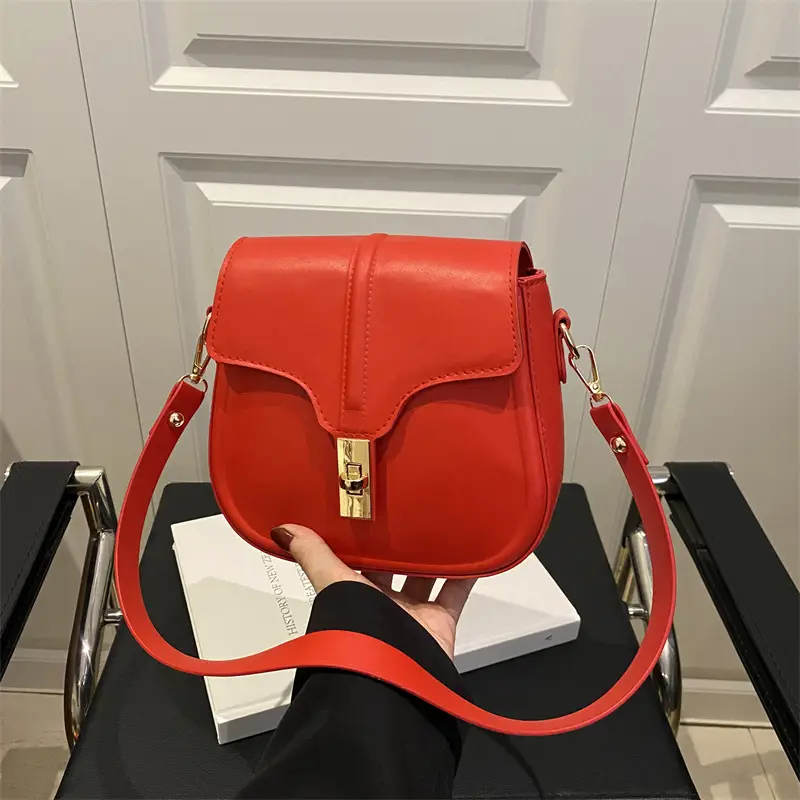 White Saddle Crossbody Bag for Women Spring Summer - Image 8
