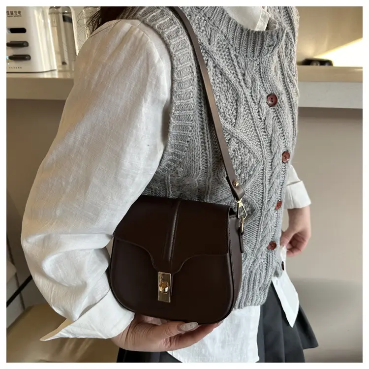 White Saddle Crossbody Bag for Women Spring Summer — feature 13