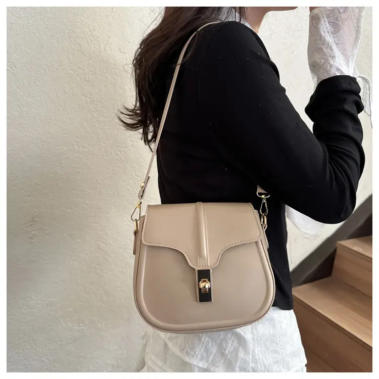 White Saddle Crossbody Bag for Women Spring Summer — feature 8