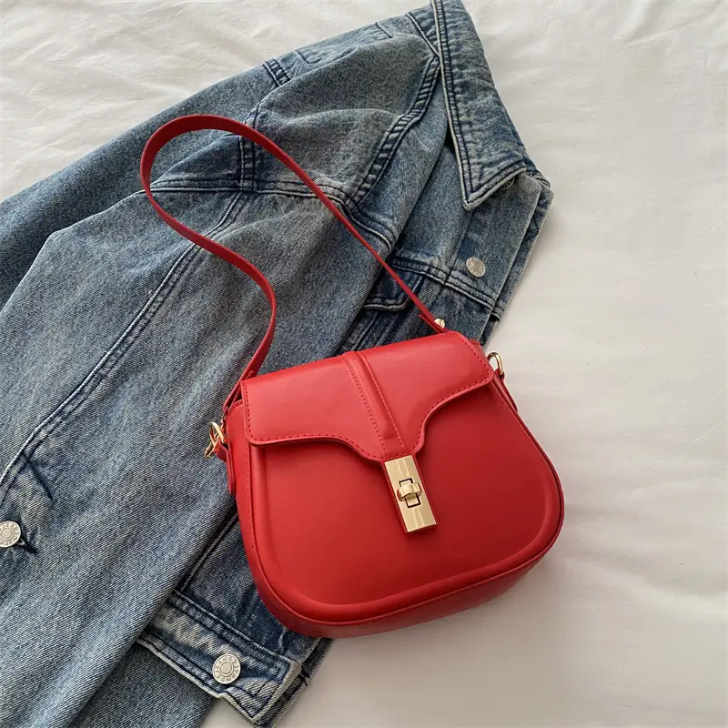 White Saddle Crossbody Bag for Women Spring Summer - Image 4