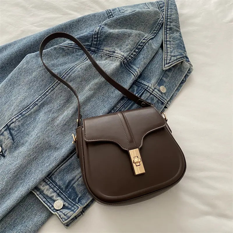 White Saddle Crossbody Bag for Women Spring Summer - Image 5
