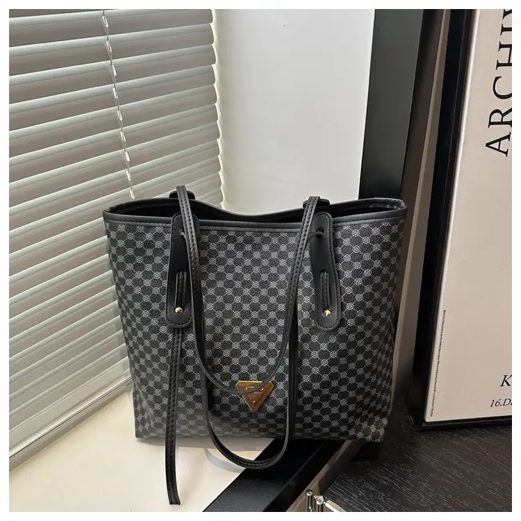 Women's Checkered Pattern Large Tote Bag Brown Leather — feature 11