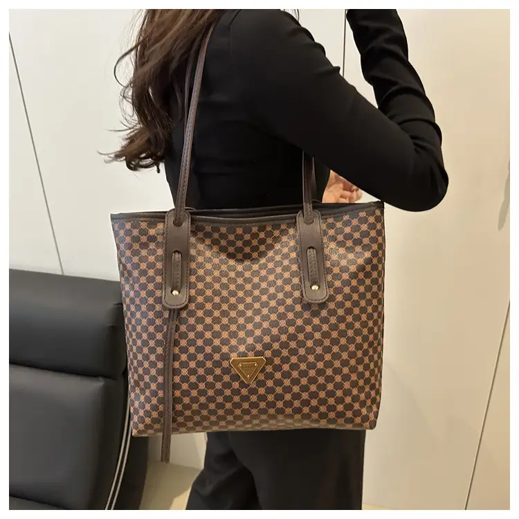 Women's Checkered Pattern Large Tote Bag Brown Leather — feature 20