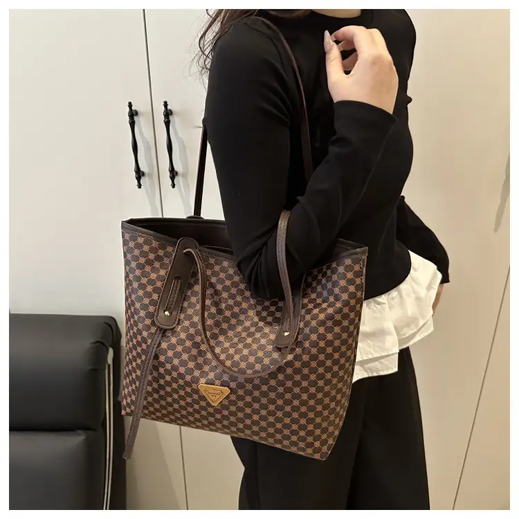 Women's Checkered Pattern Large Tote Bag Brown Leather — feature 22