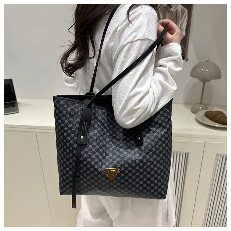 Women's Checkered Pattern Large Tote Bag Brown Leather — feature 25