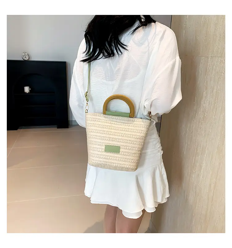 Women's New Woven Shoulder Bag Green Gold Handle — feature 14