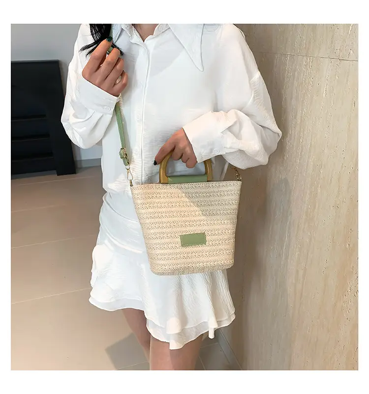 Women's New Woven Shoulder Bag Green Gold Handle — feature 15