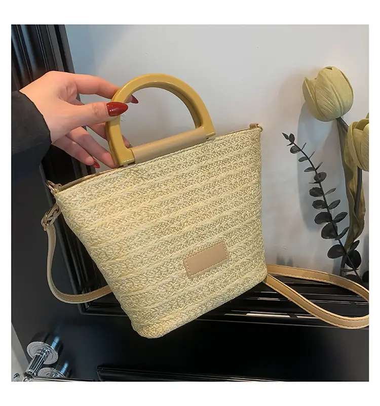 Women's New Woven Shoulder Bag Green Gold Handle — feature 25