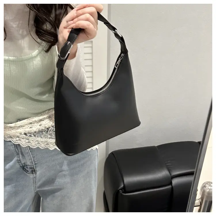 White Korean Ins Shoulder Bag for Women 2025 — feature 7