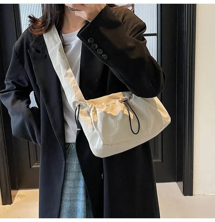 Factory Korean Drawstring Pleated Cloud Bag 2025 — feature 13