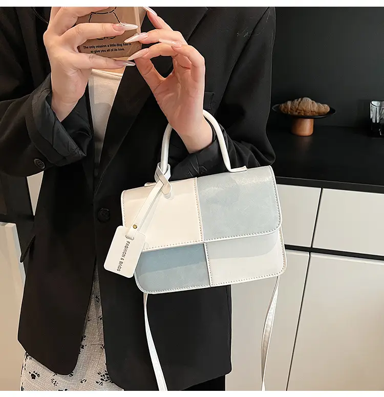 Women's Korean Style Contrast Color Shoulder Bag — feature 14