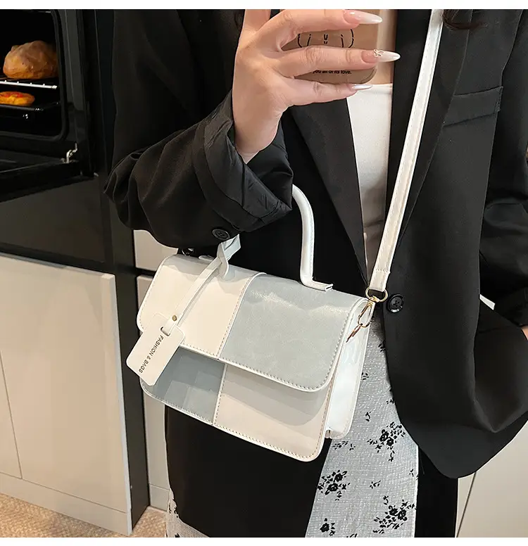 Women's Korean Style Contrast Color Shoulder Bag — feature 15